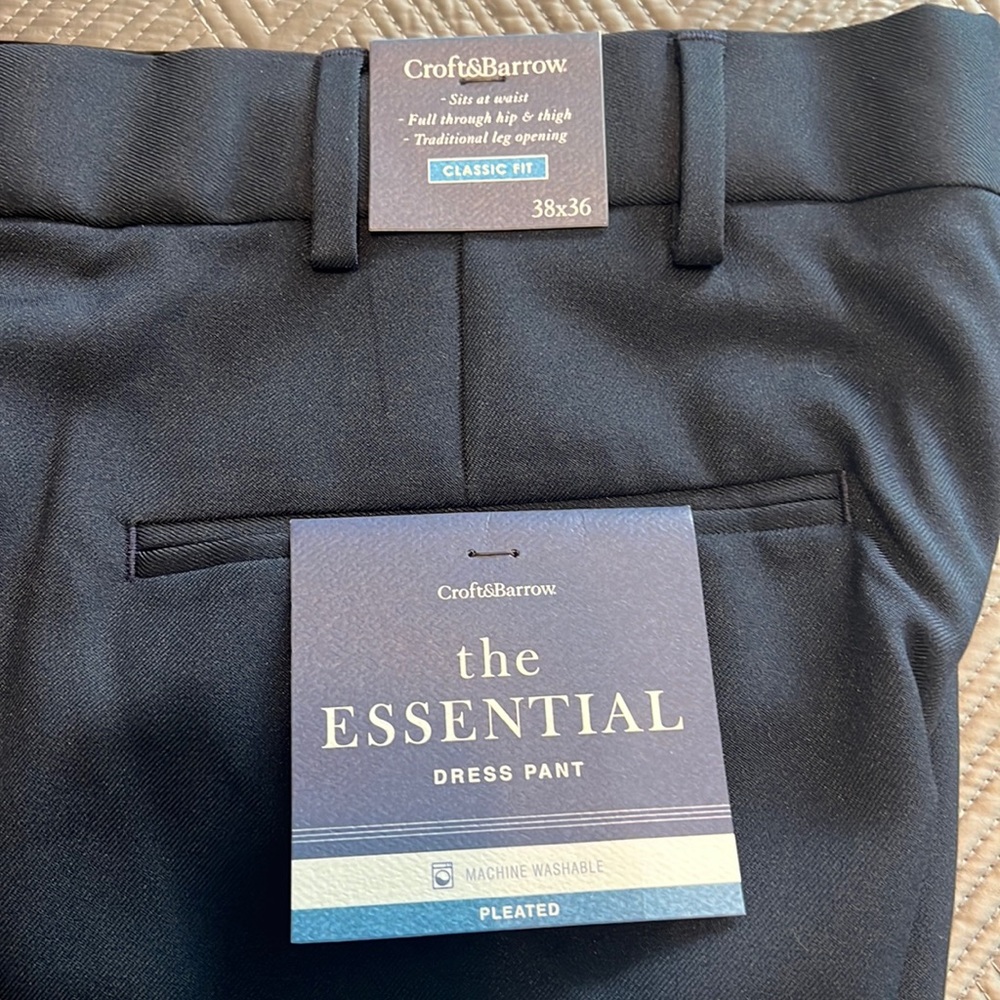Men’s Navy dress pants 38” waist x 36” length new with tags
